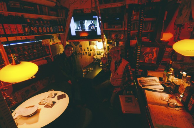 Golden Gai bar, Tokyo, Japan – Creative Commons