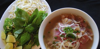 Pho ganh is a specialty of Hanoi