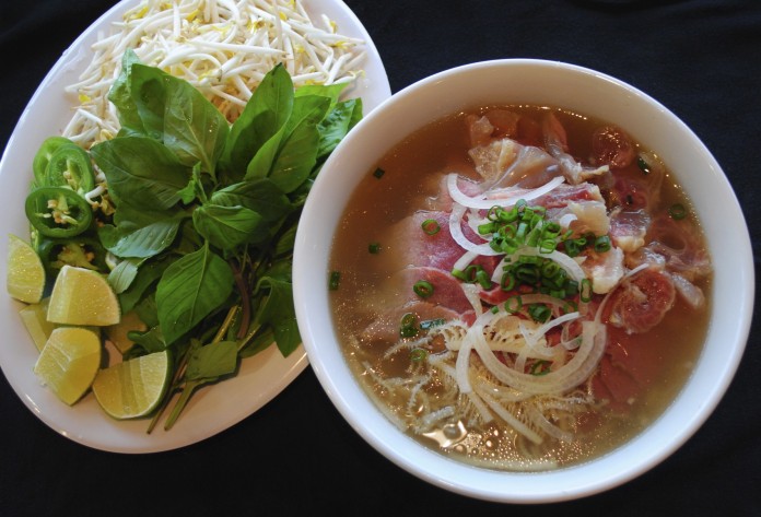 Pho ganh is a specialty of Hanoi
