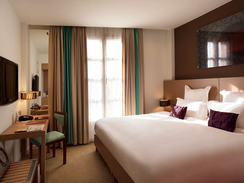 Room at Mercure Hanoi la Gare